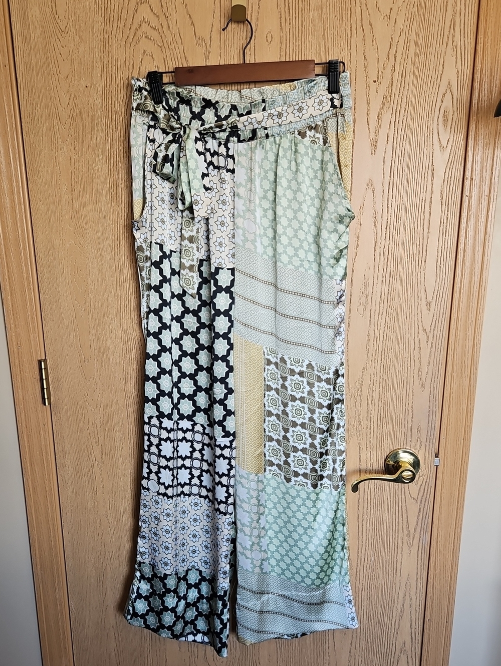 Her Destiny Womens Patchwork Print Pants - Sage Multi